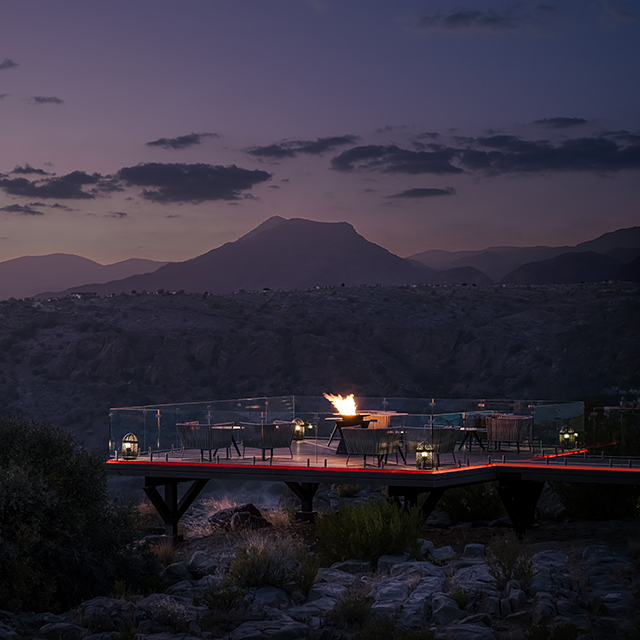 Oman, Cliffside dining